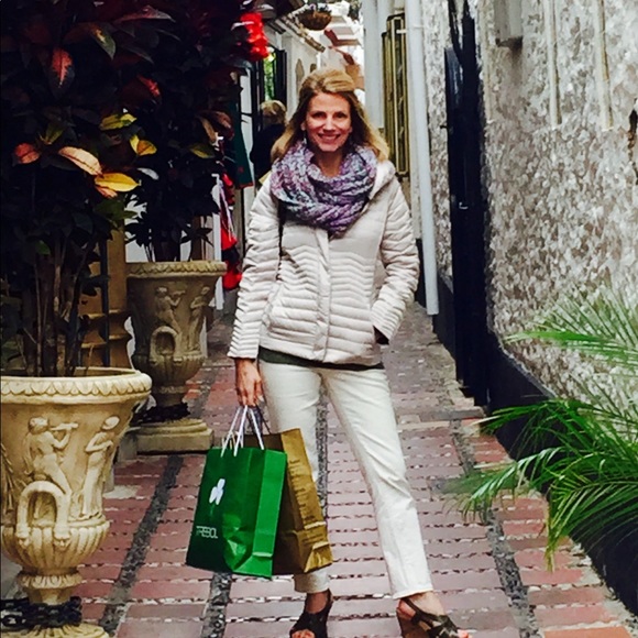 Trussardi Down Puffer Jacket ~ Pearl Beige - Picture 3 of 11